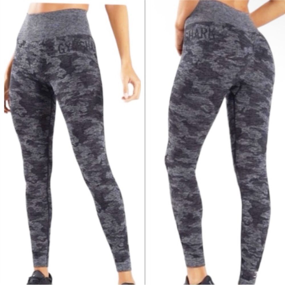 GYMSHARK | Camo Black and Gray Patterned High Waisted Leggings Women’s Size L